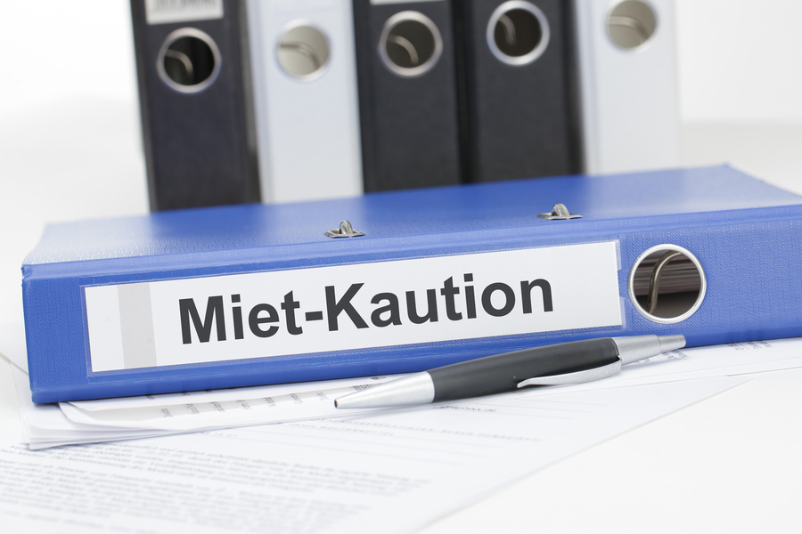 Aktenordner mit Aufschrift Mietkaution